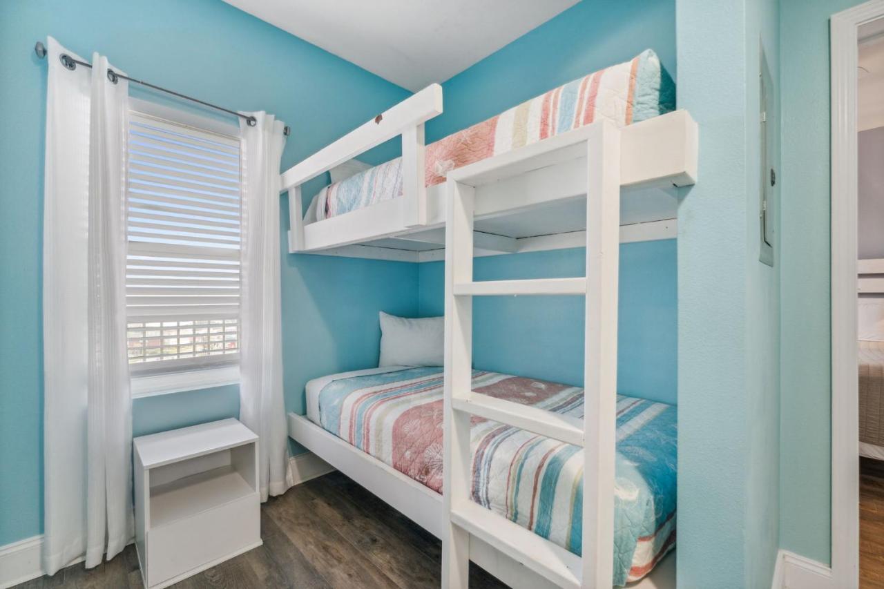 Sea-Renity At Laketown Wharf #1607 By Nautical Properties Panama City Beach Esterno foto